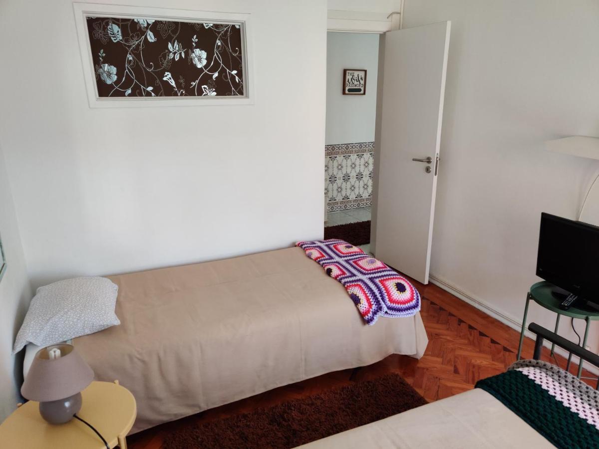 Vasco Santana Guesthouse Odivelas  Esterno foto