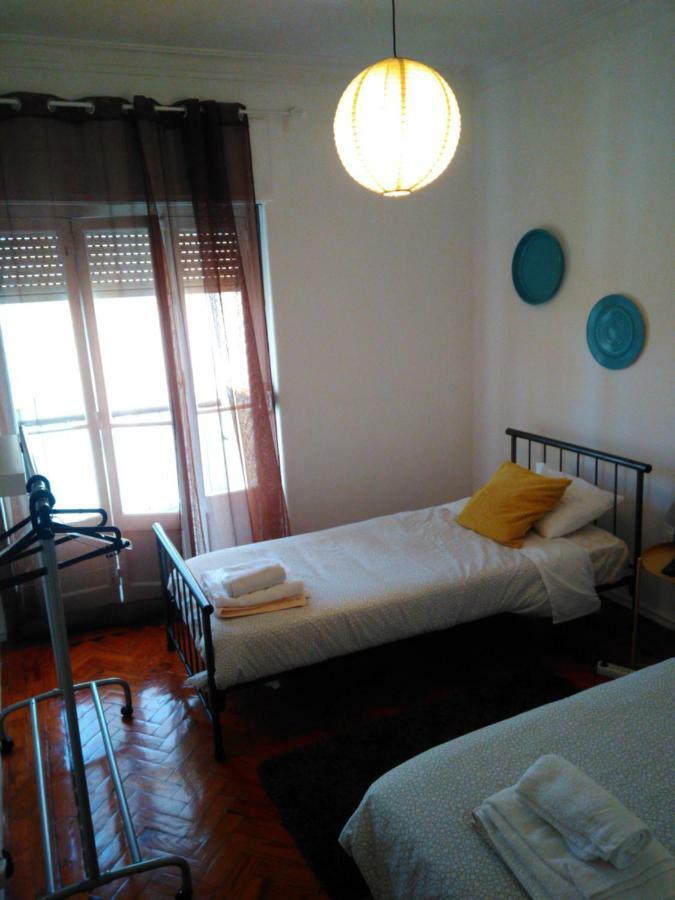 Vasco Santana Guesthouse Odivelas  Esterno foto